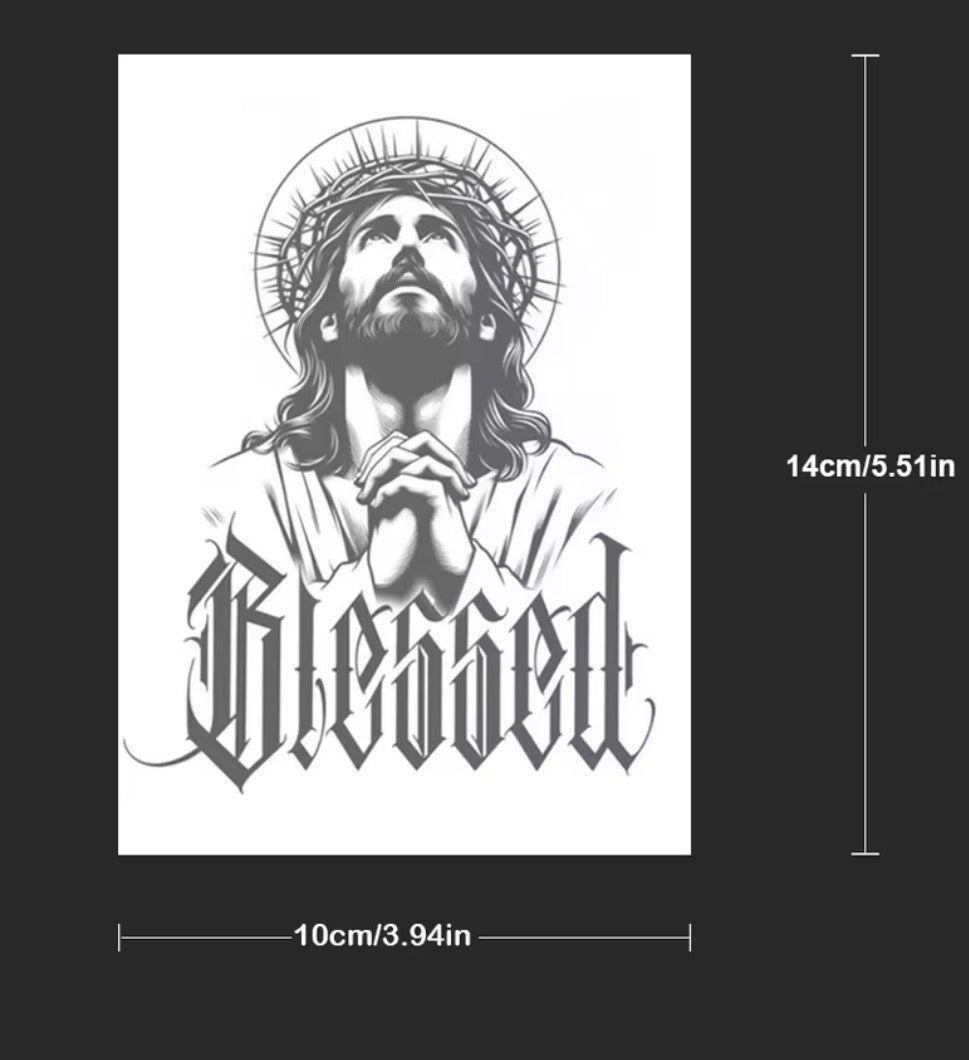 Tatouage Temporaire Avant-Bras – Jésus “Blessed” (1 à 2 Semaines)